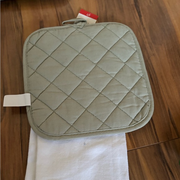 🎄Christmas holiday lot apron whisk tree snack vanilla chi diffuser kitchen towel - Picture 7 of 11